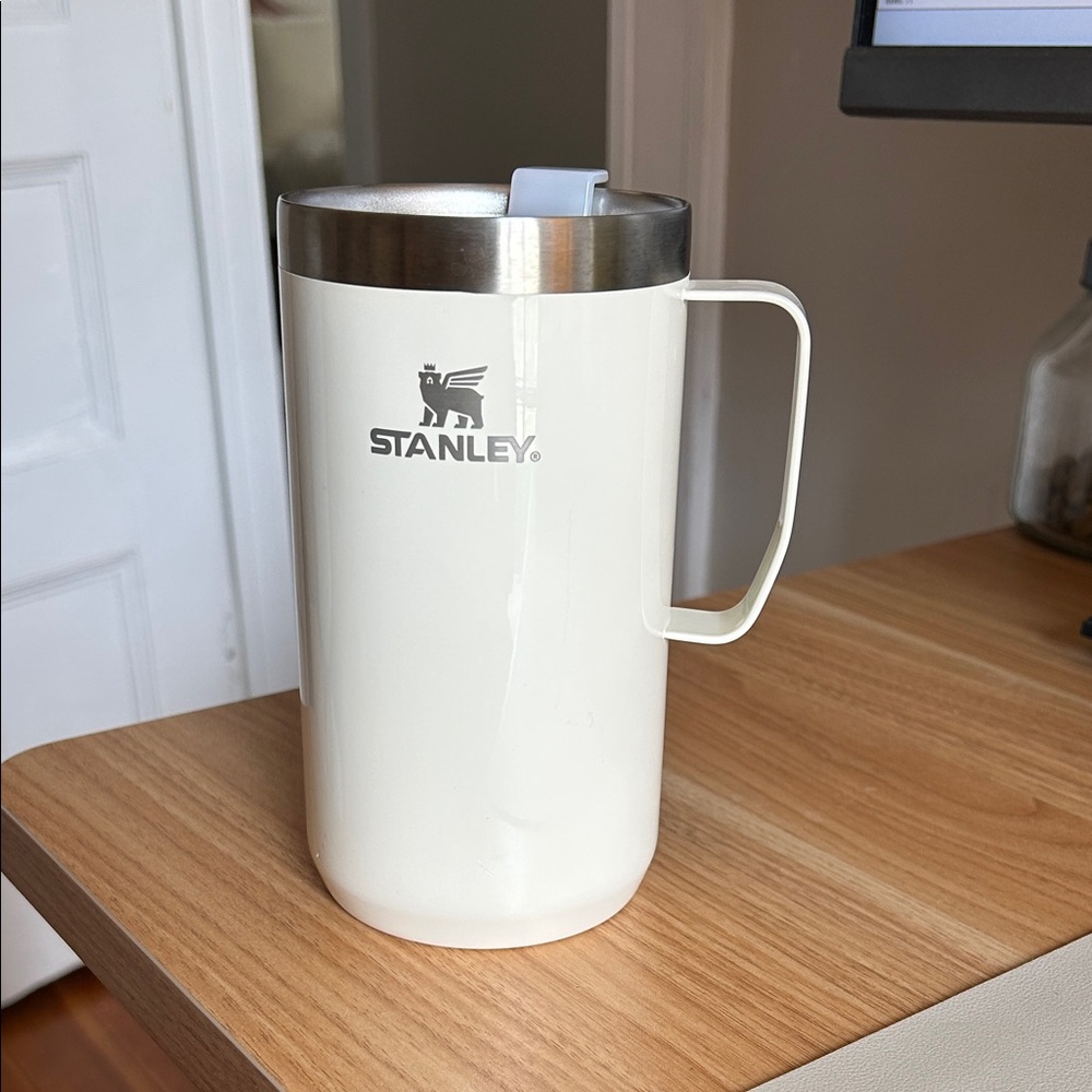 Stanley White Travel Mug with Stainless Steel Rim and Handle